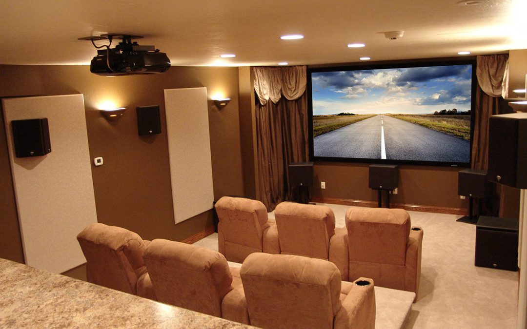 Dedicated Home Theater For A Crowd